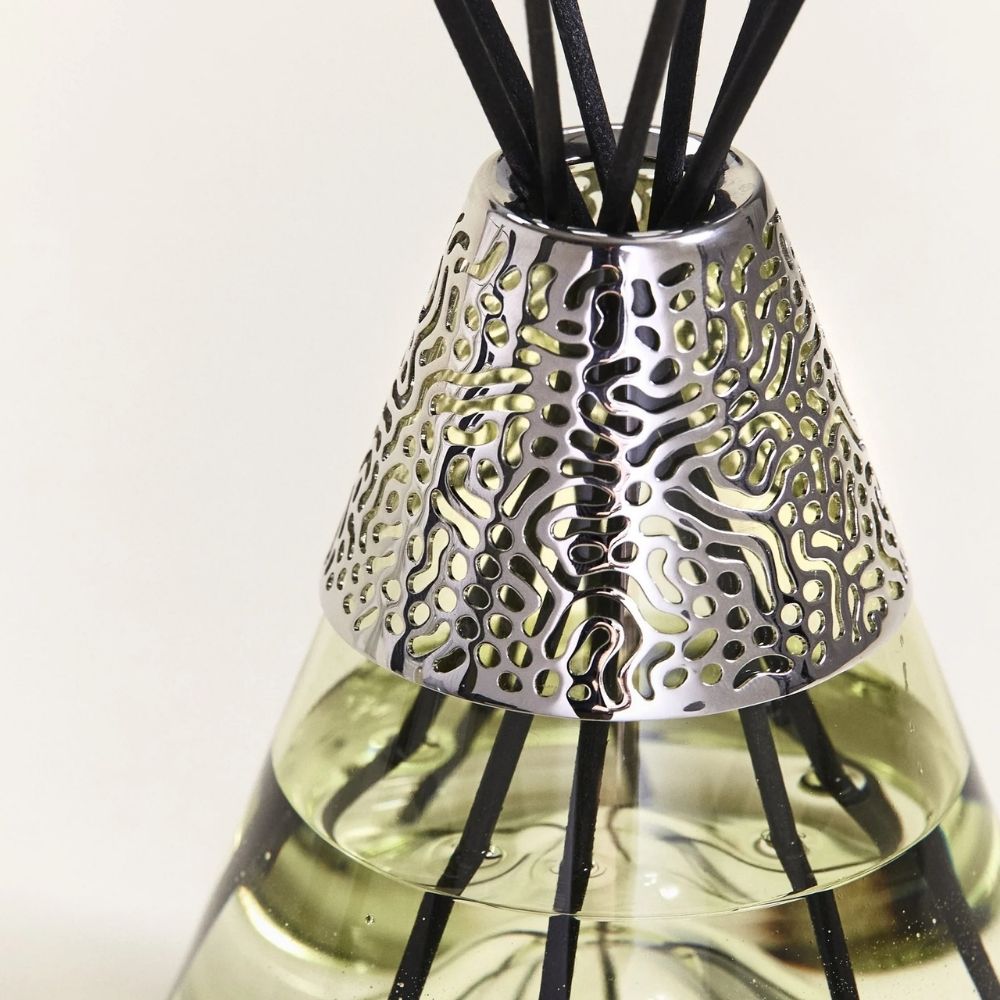 Ambientador mikado STARCK VERDE – aroma Peau D'Ailleurs 400ml  – Maison Berger