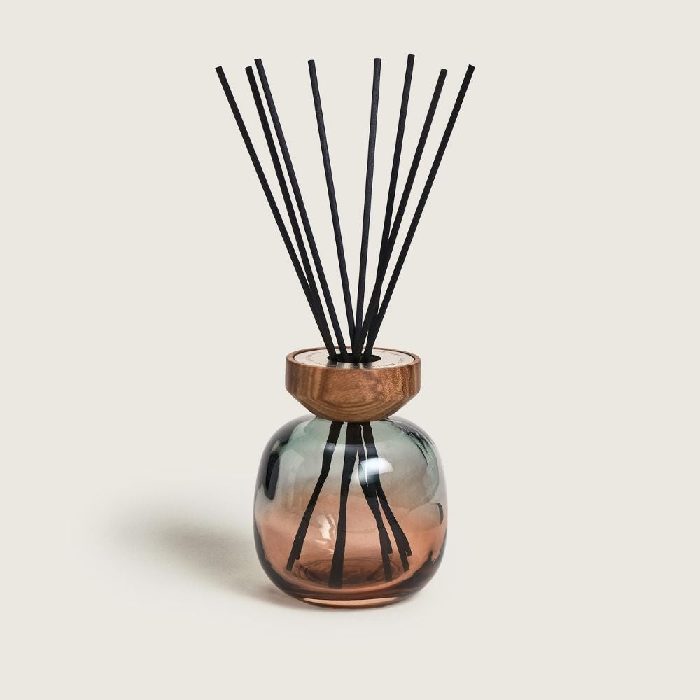 Ambientador mikado WOOD VERDE/NARANJA – aroma Zest of Verbena 180ml  – Maison Berger