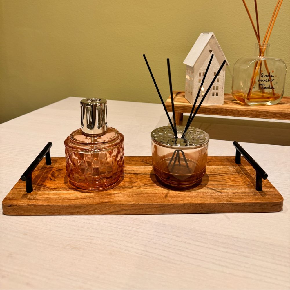 Bandeja de madera rectangular con asas de metal negras GRANDE – D'Arome
