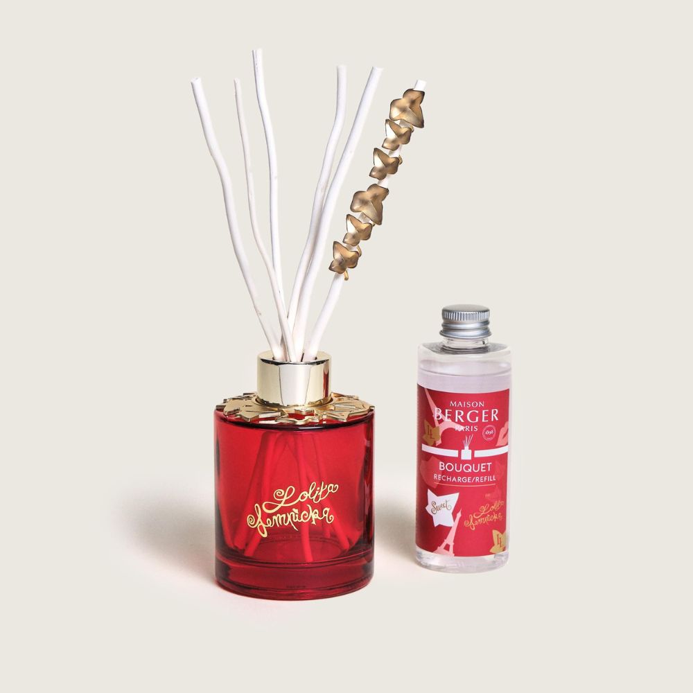 Descubre el Bouquet Joya Lolita Lempicka Sweet (100ml). Diseño rojo intenso con un aroma dulce y sensual. Pon Elegancia y perfume en tu hogar.