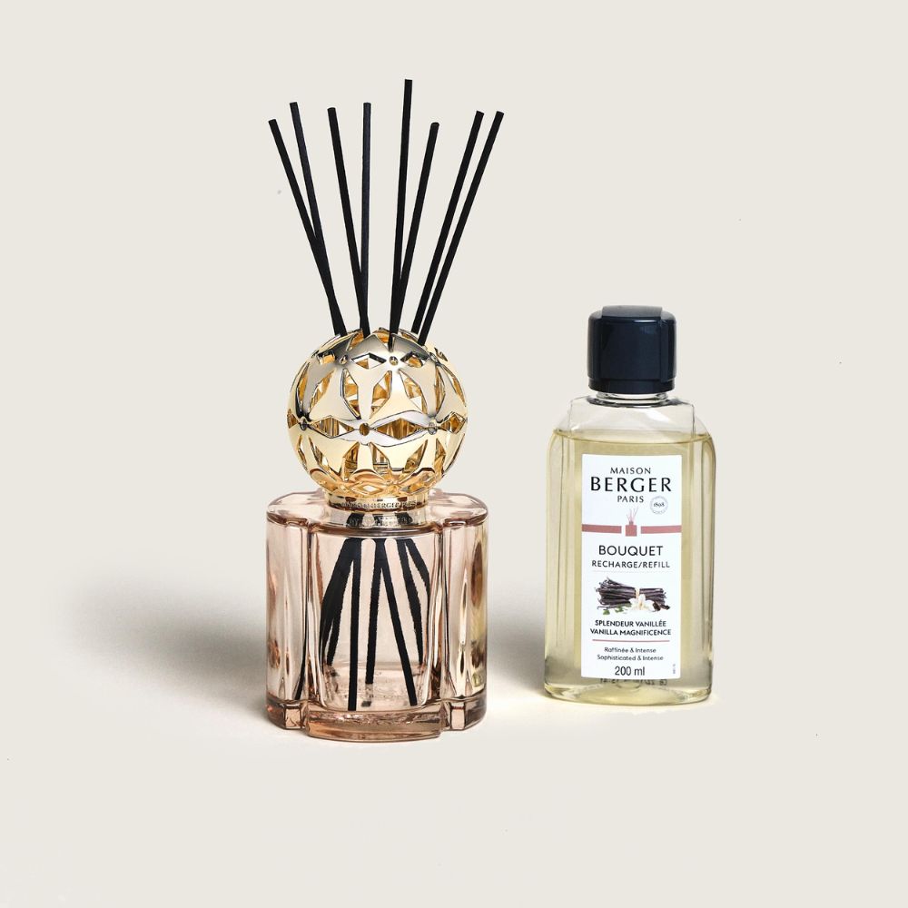 Bouquet Perfumado Pomelis Nude: elegancia femenina en un mikado premium con 200ml del aroma Splendeur Vanillée. ¡Perfuma y viste tu hogar!