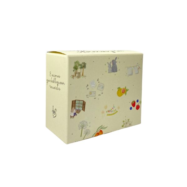 Cajita de pie un homenaje a los recuerdos 8 mini brumas loes D'Arome