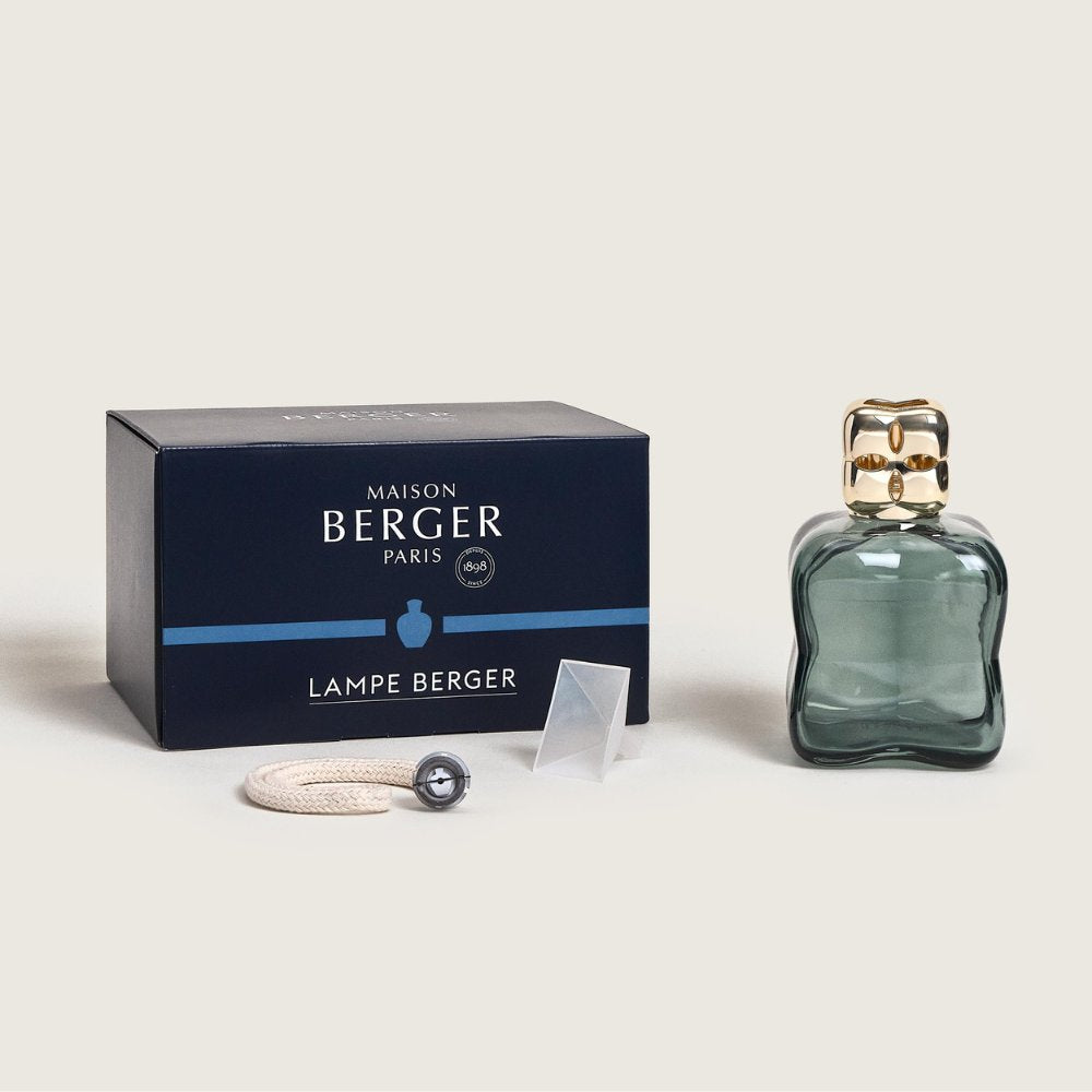 Contenido completo Lámpara Catalítica Cosy Verde Maison Berger con caja mecha embudo y tapón