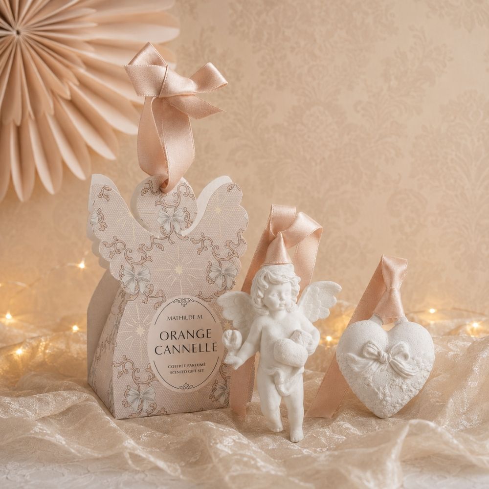 Cofre sorpresa de cerámicas perfumadas con aroma Orange Cannelle Mathilde M en cajita de regalo con forma de ángel y corazón decorativos perfumados. Ideales para esta navidad – D'Arome