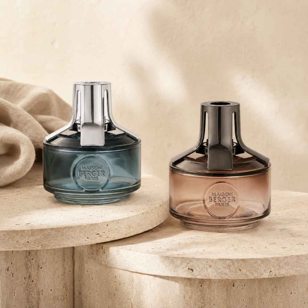 Colección lámparas catalíticas Identity Maison Berger, lámparas Azul y Marrón-Rosa con acabado degradado y montura arquitectónica – D'Arome