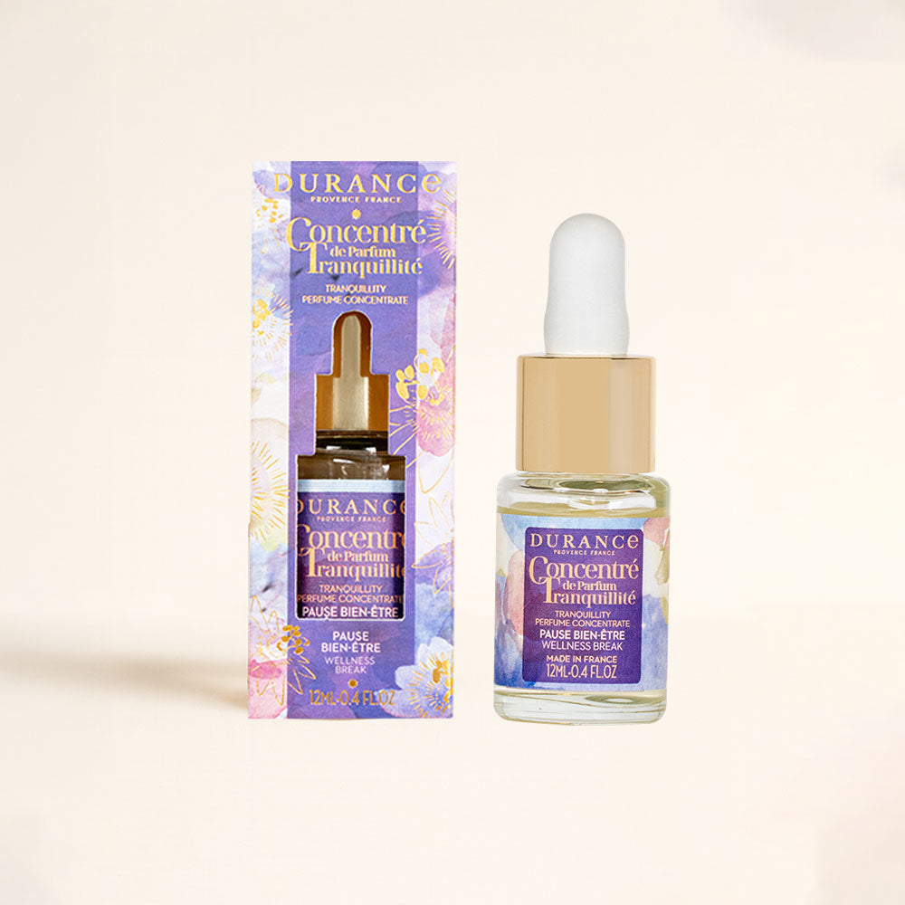 Combate el estrés y mejora tu descanso con el Concentrado de Perfume Tranquilidad. Con aceite esenciales es ideal para tus rituales de relajación.