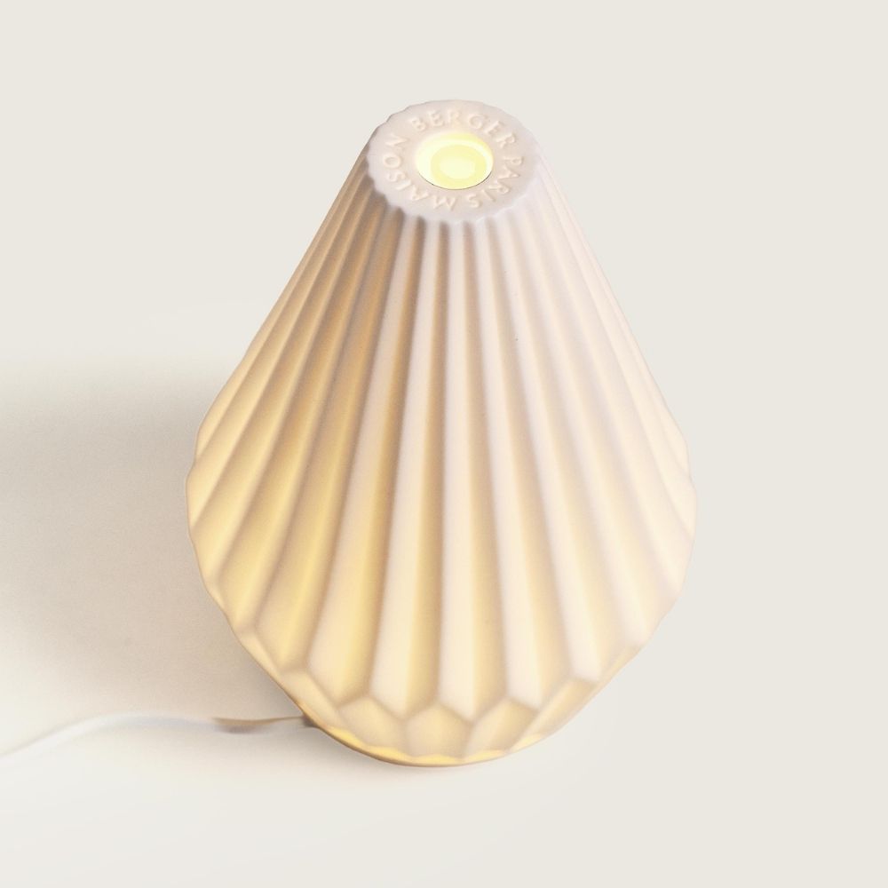 Difusor de aromas CONE + recarga Amber Powder – Maison Berger