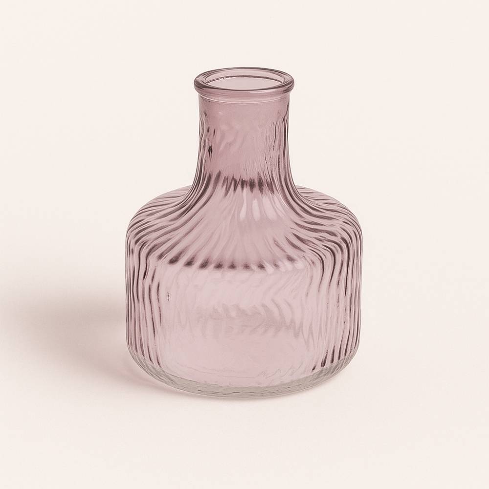 Envase Mikado ROSALÍA Lila de cristal ondulado de 13 cm. Ideal para recargar tus mikados y tener decoración romántica.