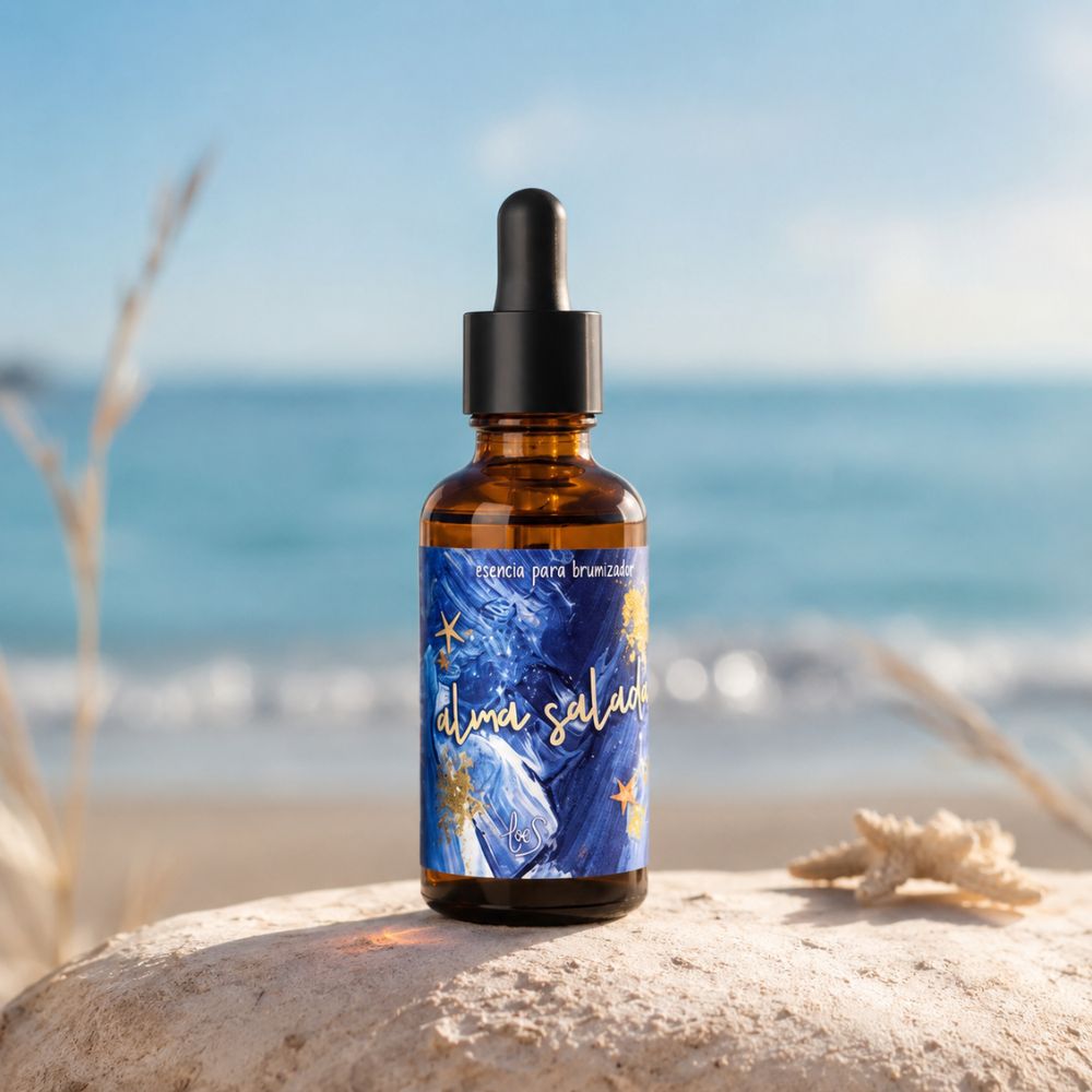 Esencia para difusor de perfume Alma Salada de LoeS sobre roca natural frente al mar Mediterráneo con estrella de mar y espigas secas, edición limitada de verano – D'Arome