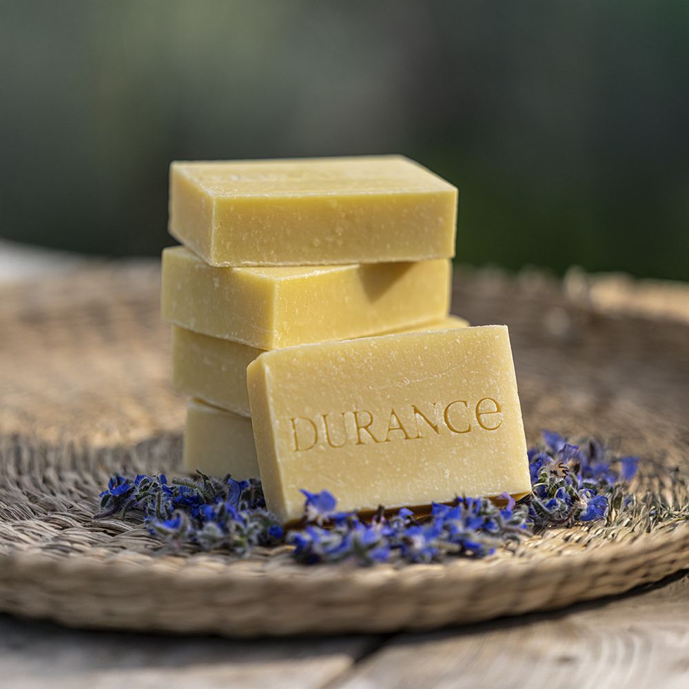 Jabón sólido aceite de borraja Durance con flor natural - D'Arome expertas en aromas