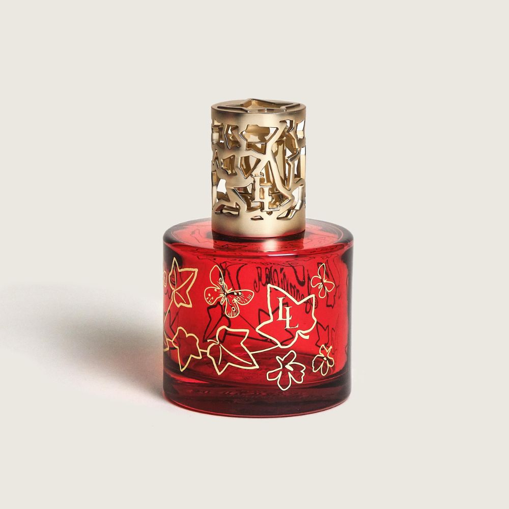 Cofre redondo Lolita Lempicka Sweet: una joya en rojo y dorado que purifica el aire, elimina malos olores y perfuma. ¡Haz clic y enamórate!