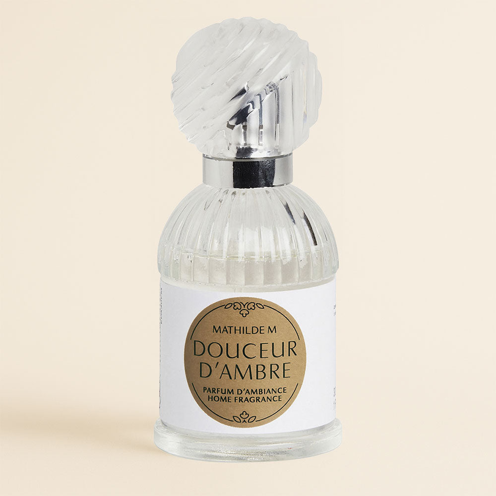 Perfume de ambiente Douceur D Ambre 30ml: bergamota, ámbar y vainilla. Un aroma cálido y sensual para transformar tu hogar. ¿Te atreves?