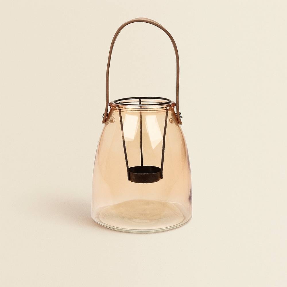 Portavelas LUCÍA Ámbar: cristal vintage, luz cálida y encanto atemporal. Perfecto para velas aromáticas o de té. ¡Enciende tu momento especial!