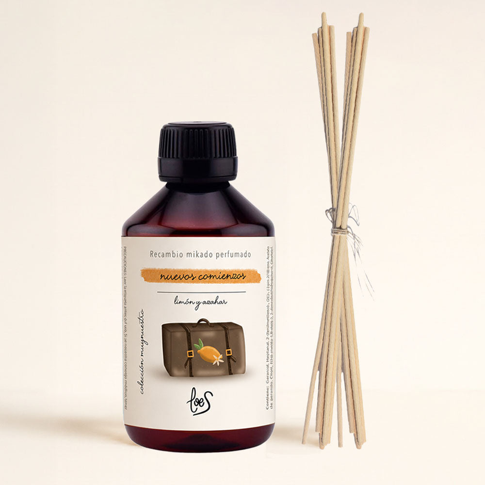 Recambio mikado perfumado Nuevos Comienzos LoeS 250ml aroma limón y azahar con palos incluidos, vista frontal etiqueta sobre fondo neutro – D'Arome