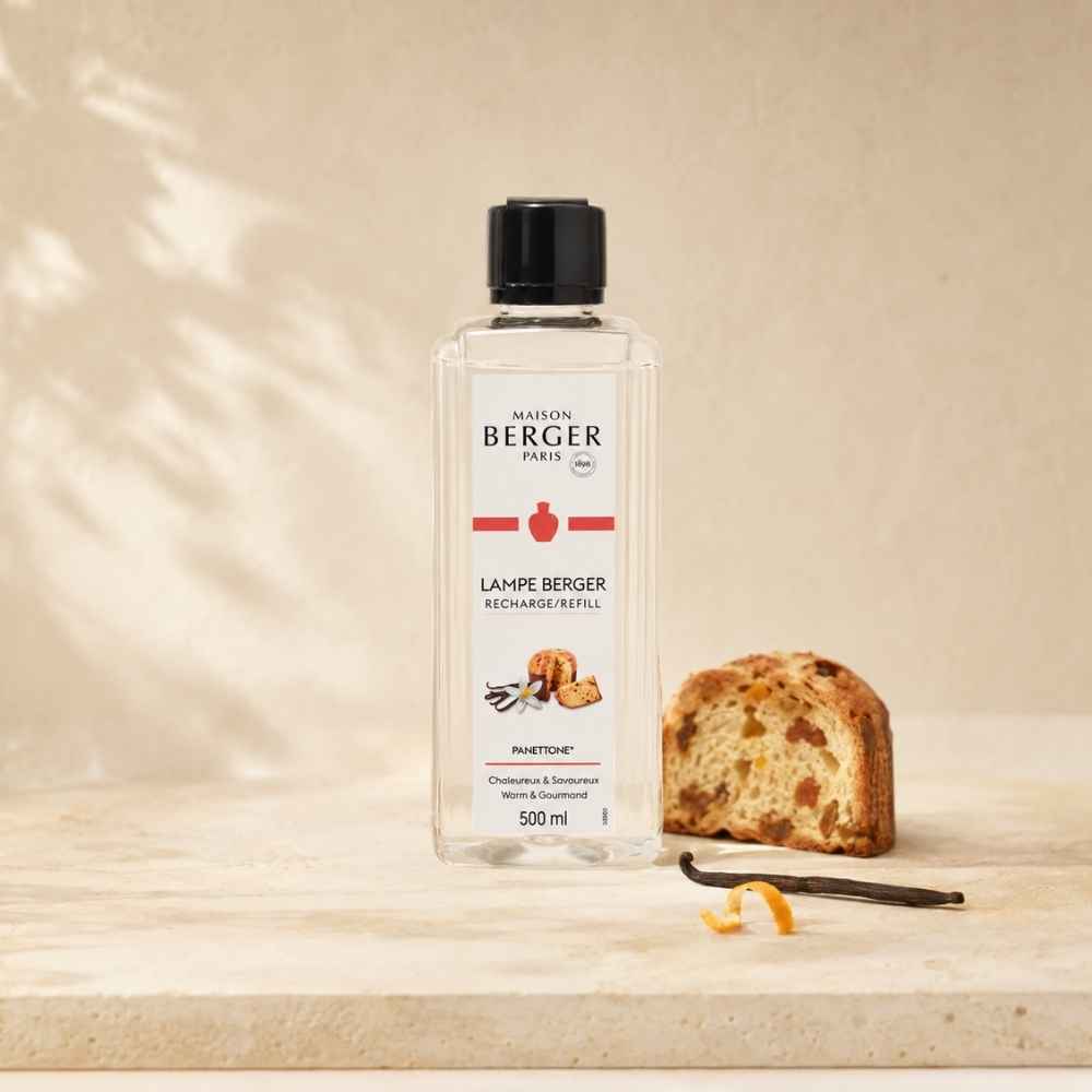Recarga de perfume para lámpara catalítica Panettone Maison Berger 500 ml junto a pan dulce navideño y vaina de vainilla – D'Arome