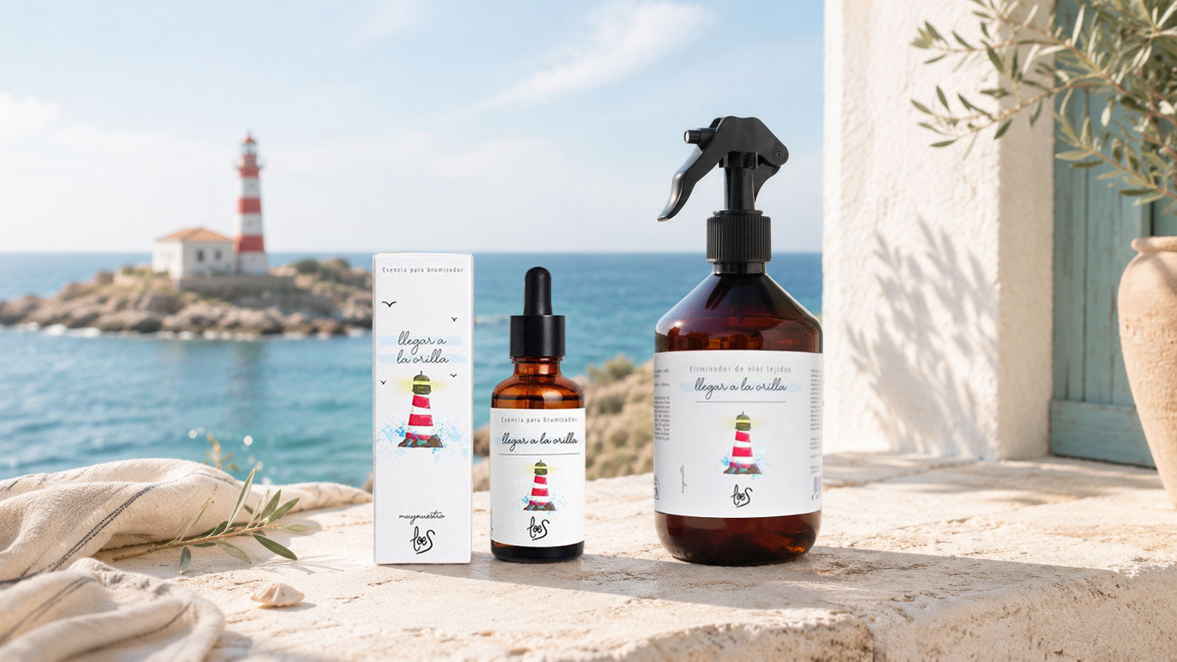 Spray textil eliminador de olores y esencia para difusor de aromas Llegar a la Orilla de LoeS frente al faro y el mar mediterráneo, colección aroma marino – D'Arome