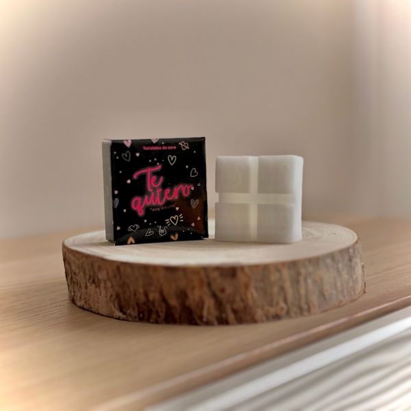 Tartaleta de cera perfumada con el aroma Te Quiero de Loes