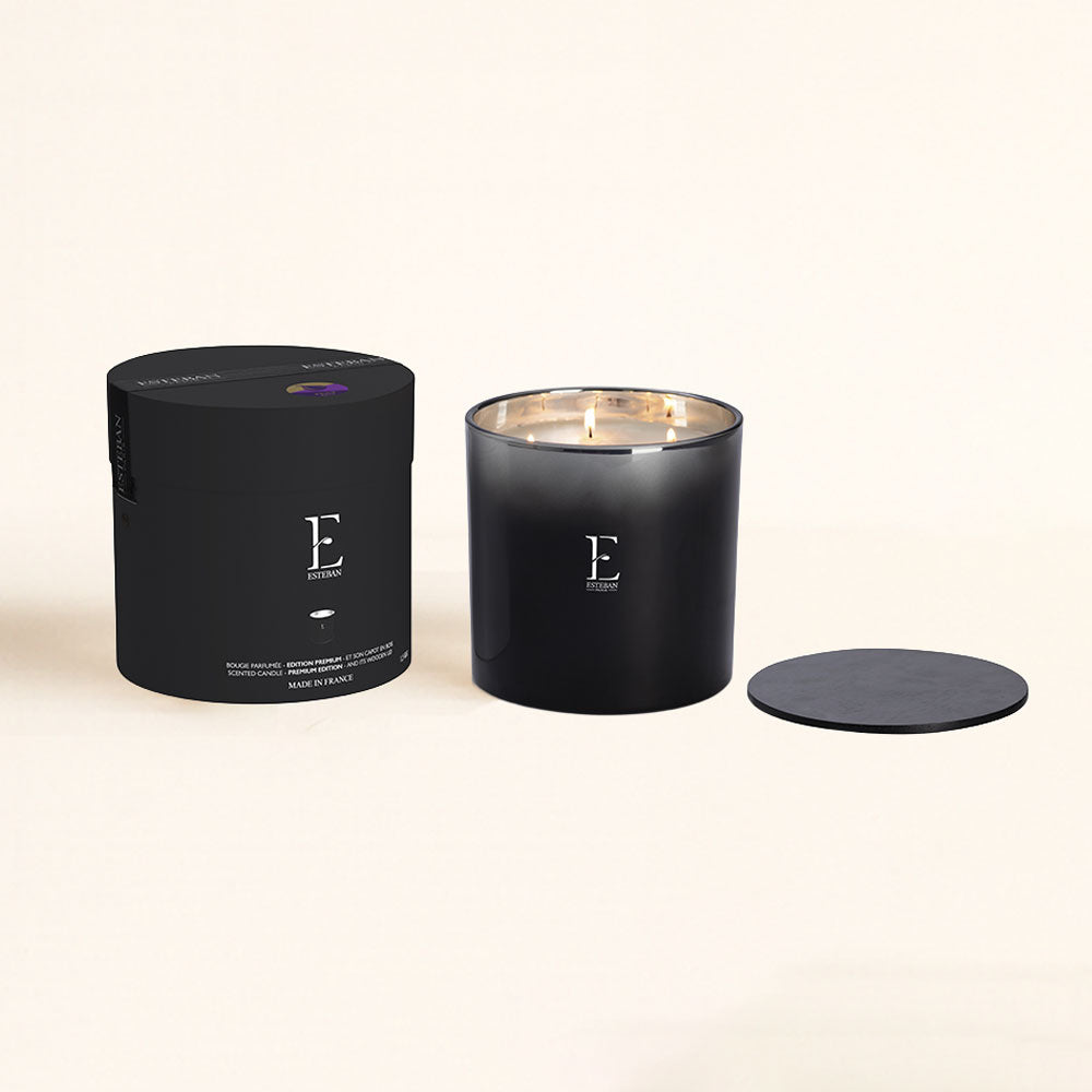 Vela aromática 1500g Figue Noire Esteban Paris junto a su caja y tapa de madera, edición premium – D'Arome