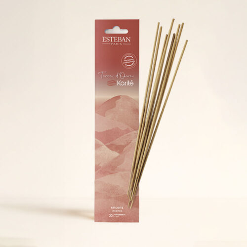 Incienso Terre d Ocre Karité de Esteban: 20 varillas con notas orientales. Crea un ambiente cálido y natural. ¡Haz tuyo este ritual ahora!