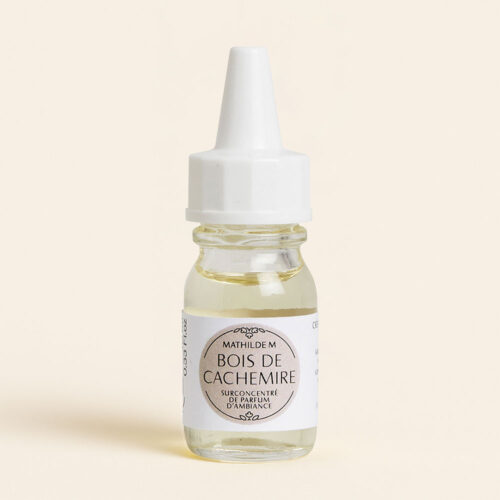 Concentrado de perfume Bois de Cachemire de 10ml de Mathilde M: unas gotas bastan para perfumar tu hogar con elegancia. ¡Descúbrelo ya!