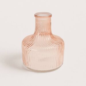 Envase Mikado ROSALÍA Ámbar de cristal texturizado de 13 cm. Perfecto para recargar y decorar con tu aroma favorito. ¡Perfuma tu hogar con estilo!