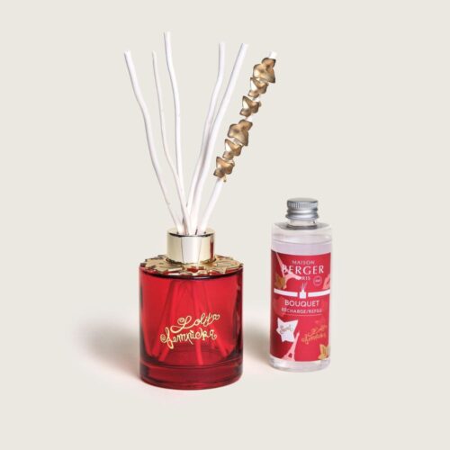 Descubre el Bouquet Joya Lolita Lempicka Sweet (100ml). Diseño rojo intenso con un aroma dulce y sensual. Pon Elegancia y perfume en tu hogar.