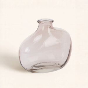 El envase mikado Serena Rosa une diseño y elegancia minimalista. Perfecto para perfumar con estilo con tu aroma favorito 💫 ¡Compra el tuyo!