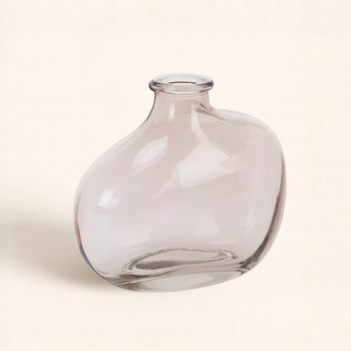 El envase mikado Serena Rosa une diseño y elegancia minimalista. Perfecto para perfumar con estilo con tu aroma favorito 💫 ¡Compra el tuyo!