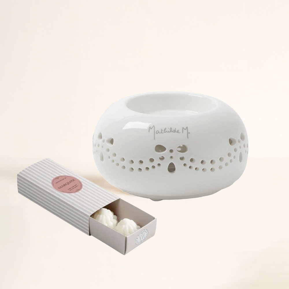 quemador-electrico-perle-mathilde-ceras-aroma-marquise-darome Pack Quemador eléctrico Perle + ceras Marquise: diseño en porcelana blanca y un aroma elegante. Elegancia, luz y perfume que enamoran.