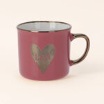 La Taza Sonríe y Ama Rosa Oscuro combina calidez, amor y estilo. Hay días que se curan con café y otros, con amor. ¡Descúbrela!